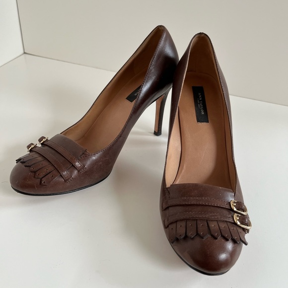 Ann Taylor Brown Kilted Pumps size 7.5 - Picture 7 of 9